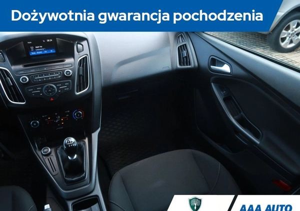 Ford Focus cena 28000 przebieg: 245690, rok produkcji 2015 z Końskie małe 301